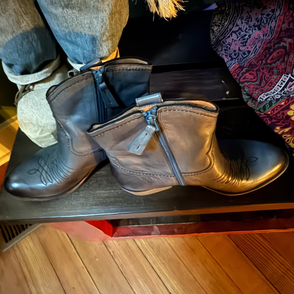 Short, denim blue leather cowboy boots - Picture 3 of 5